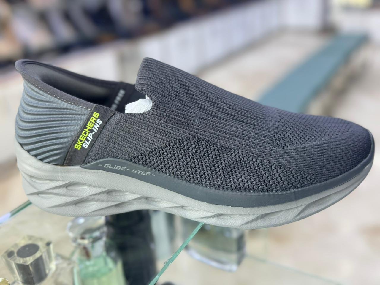 Ultra Comfort Sneaker - Image 3